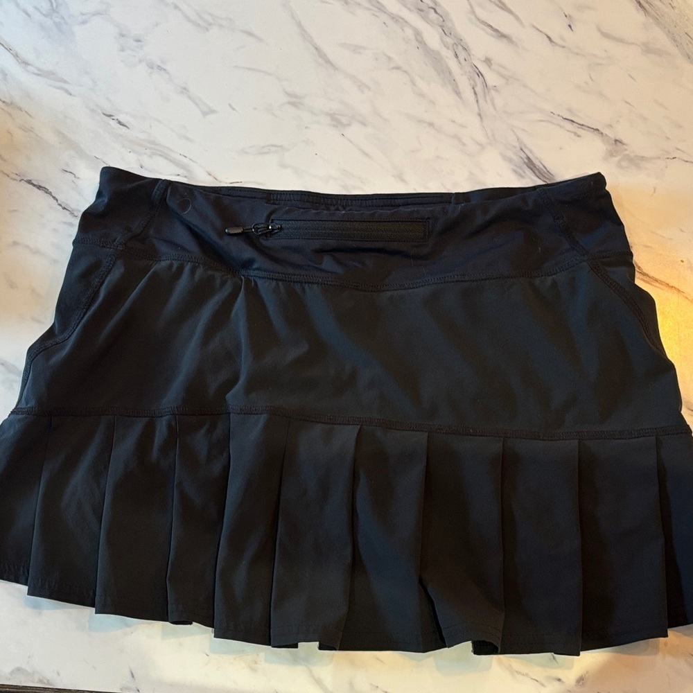 Lululemon Black Pleated Women's Skirt